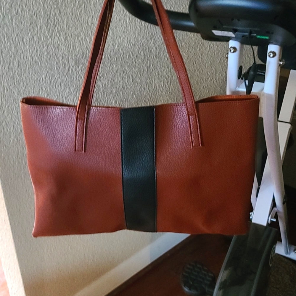 Vince Camuto tote